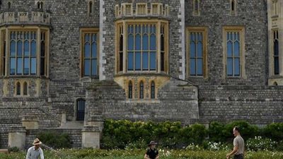 فيلم يكشف عن نفق سري لهروب الملكة خارج القلعة