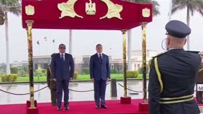 عزف السلام الجمهورى فور حضور الرئيس السيسى حفل عيد الشرطة