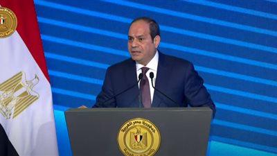 الرئيس السيسي: دخل قناة السويس كان 4 مليارات دولار وبعد التطوير وصل لـ 8 مليارات