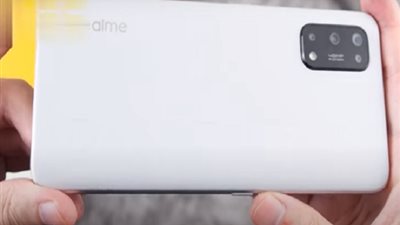 الصين تعلن عن أحد أرخص هواتف 5G وأكثرها تطورا!