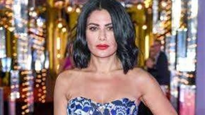 صبا مبارك تخطف الأنظار في أحدث ظهور..بإطلالة أنيقة.