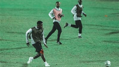 الأهلي يواصل تدريباته في المغرب استعدادًا لمواجهة الوداد