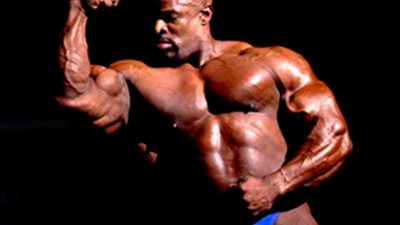 روني كولمان يقف على قدمية من جديد بعد سنوات من الآلام