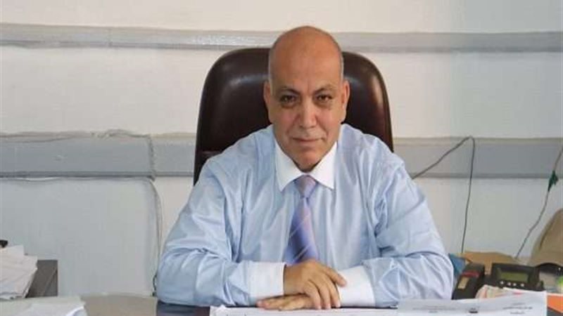 الدكتور إبراهيم درويش