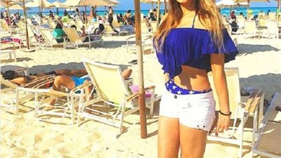 إنجي شرف تتألق فى جلسة تصوير جذابة برفقة نجلها (صور)