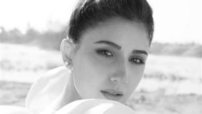 الجمهور ينتقد مي عمر بسبب أحدث إطلالاتها