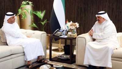 لقاء وزير العدل البحريني بنظيره الإماراتي لتبادل الخبرات والتجارب المعرفية