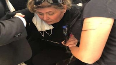 سهير رمزي تكشف سبب انهيارها  خلال تواجدها بمراسم دفن محمود ياسين (فيديو)