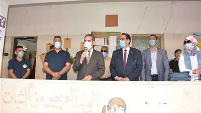 محافظ الغربية يتفقد مدرستي السيدة عائشة وغياث الدين الرسمية