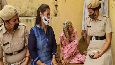 إنقاذ امرأة حبسها زوجها في مرحاض لمدة عام ونصف