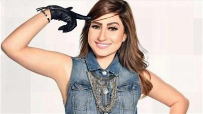 خاص| بعد تصريحات والدها المثيرة.. أول رد من المطربة بوسي