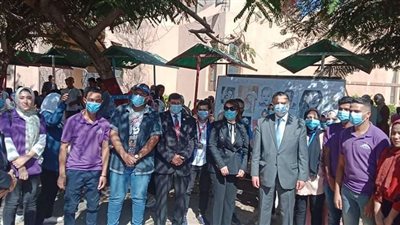 رئيس جامعة بنها يفتتح أول مدرج للتعليم الإلكتروني بكلية الآداب