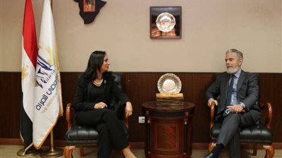 مايا مرسي تستقبل سفير البرازيل بالقاهرة