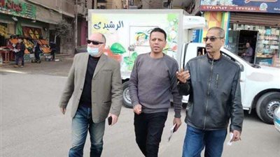 رئيس مدينة الزقازيق يتابع أعمال لجنة تقنين أوضاع المحلات