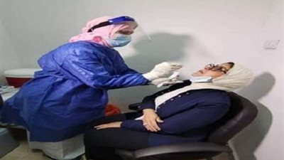 وزيرة الصحة تكشف أعداد المشاركين في تجارب لقاح كورونا بمصر