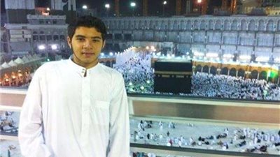 فنانة شهيرة تنهار على الهواء بسبب مرض نجلها المُفاجئ