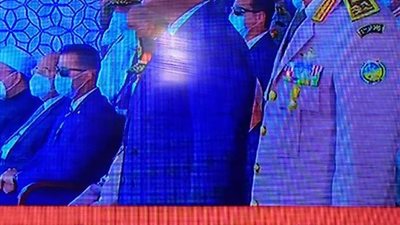 السيسي يشاهد عروض لخريجي الكليات العسكرية | شاهد