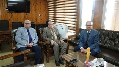 مركز بحوث الفلزات يبحث الاستفادة من خبرات الكلية الملكية بلندن في تصنيع السيارات