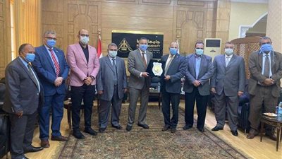 رئيس جامعة بنها يستقبل مستشار أكاديمية ناصر العسكرية