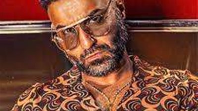 أحمد فهمي يخرج عن تعليمات خالد يوسف