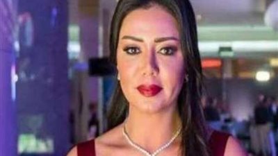 رانيا يوسف تشعل السوشيال ميديا بجلسة تصوير جريئة.. شاهد
