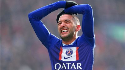 أخطاء إدارة تشلسي تستفز باريس سان جيرمان لتعثر انتقال زياش