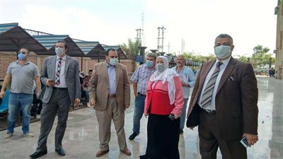 نائب رئيس جامعة بنها يواصل جولاته لتفقد الدراسة بالكليات