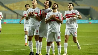 الاتحاد الأفريقي يجري تعديلا على حكام مواجهة الزمالك وبلوزداد الجزائري