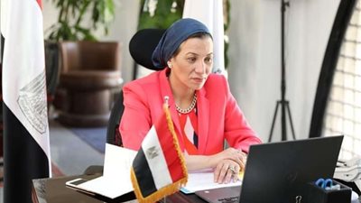 وزيرة البيئة تستعرض رؤية الدولة ودور الإعلام