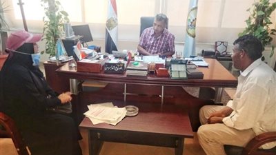 رئيس مدينة مرسى مطروح: مكتبي مفتوح للجميع على مدار اليوم.. وتفعيل الشباك الواحد