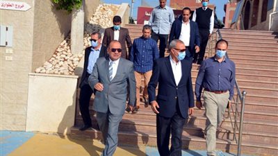 محافظ القليوبية يُتابع أعمال إنشاء المرحلة الثانية من ممشى نهر النيل ببنها
