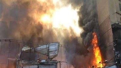 النيران تلتهم سوق محطة مصر بالإسكندرية والنيابة تحقق.. صور