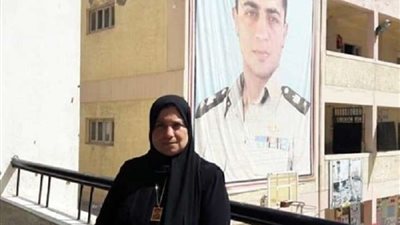 والدة شهيد توجه رسالة مؤثرة للمصريين للمشاركة في الانتخابات 