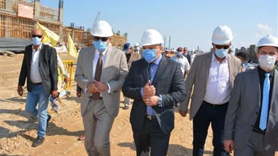 وزير التعليم العالى ونائب محافظ الدقهلية يضعان حجر أساس جامعة المنصورة الأهلية