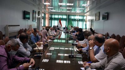 محافظ القليوبية يتابع خطة مواجهة انتشار فيروس كورونا