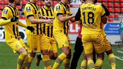 دورتموند يكتسح فريبورج بخماسية ثقيلة في الدوري الألماني