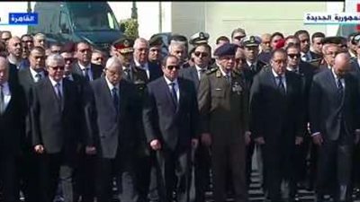 الرئيس السيسي يتقدم مشيعى جنازة الدكتور شريف إسماعيل