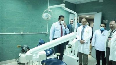 وزير الصحة يوجه بالتحقيق الفوري لمستشفى القاهرة الجديدة فى زيارة مفاجئة له