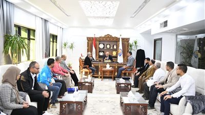 بدء عمل لجنة التصلب المتناثر بهيئة التأمين الصحي في قنا.. تفاصيل