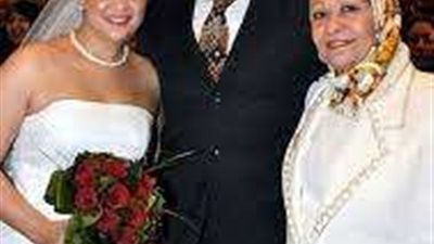 ظهور مثير للجدل لزوجة محمود حميدة.. تفاصيل