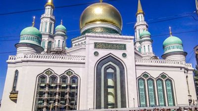 مفتي روسيا يصف ماكرون بتصرفاته تستفز العالم الإسلامي