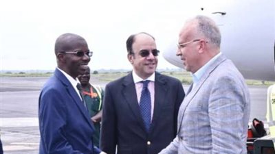 وزير الري يبحث مع نظيره البوروندي سبل التعاون في مجال الموارد المائية