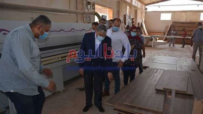 محافظ المنيا يتفقد بحيرات الأكسدة ويتابع العمل في مصنع 
