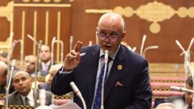 أول تحرك برلماني لتوحيد المكافآت والمستحقات المالية لأطباء الامتياز