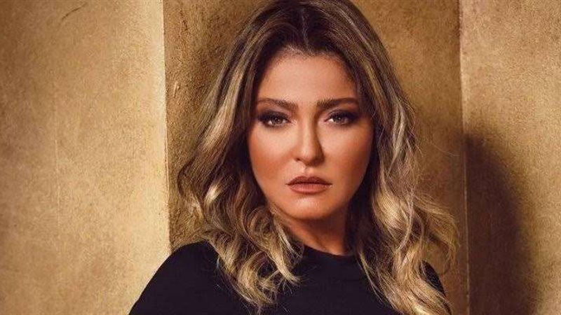 الفنانة علا غانم