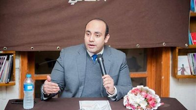 خبير : محاصرة روسيا في أفريقيا يدعم فكرة الاقطاب الاقتصادية