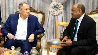 وزير الخارجية الروسي في السودان.. والهدف توسيع نفوذ بلاده بأفريقيا