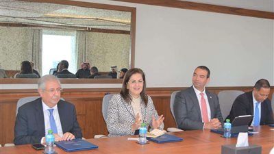 وزيرة التخطيط تلتقي ممثلي عدد من الجهات الاستثمارية بالكويت