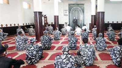 تنظيم ندوات دينية تثقيفية بمختلف المواقع الشرطية.. صور