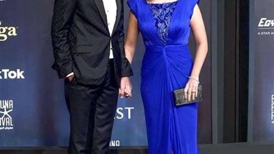 هبة مجدي بإطلالة هادئة على الريد كاربت